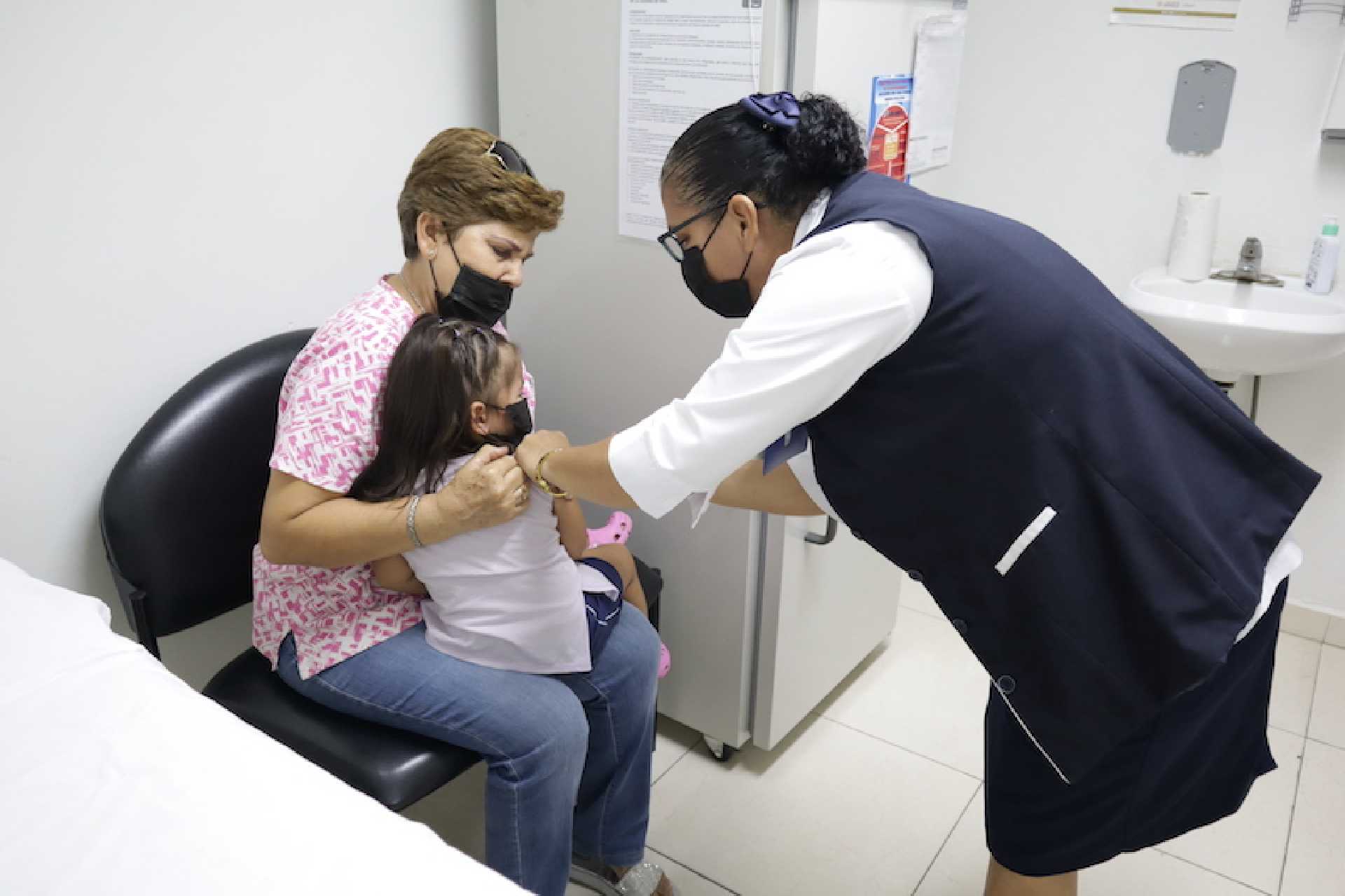 REITERA SALUD EL LLAMADO A GRUPOS DE RIESGO PARA APLICARSE LA VACUNA CONTRA LA INFLUENZA