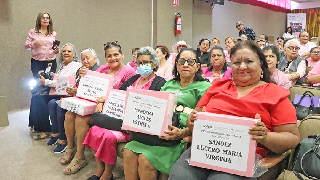 ENTREGAN GOBIERNO ESTATAL Y BENEFICENCIA PÚBLICA PRÓTESIS EXTERNAS DE MAMA